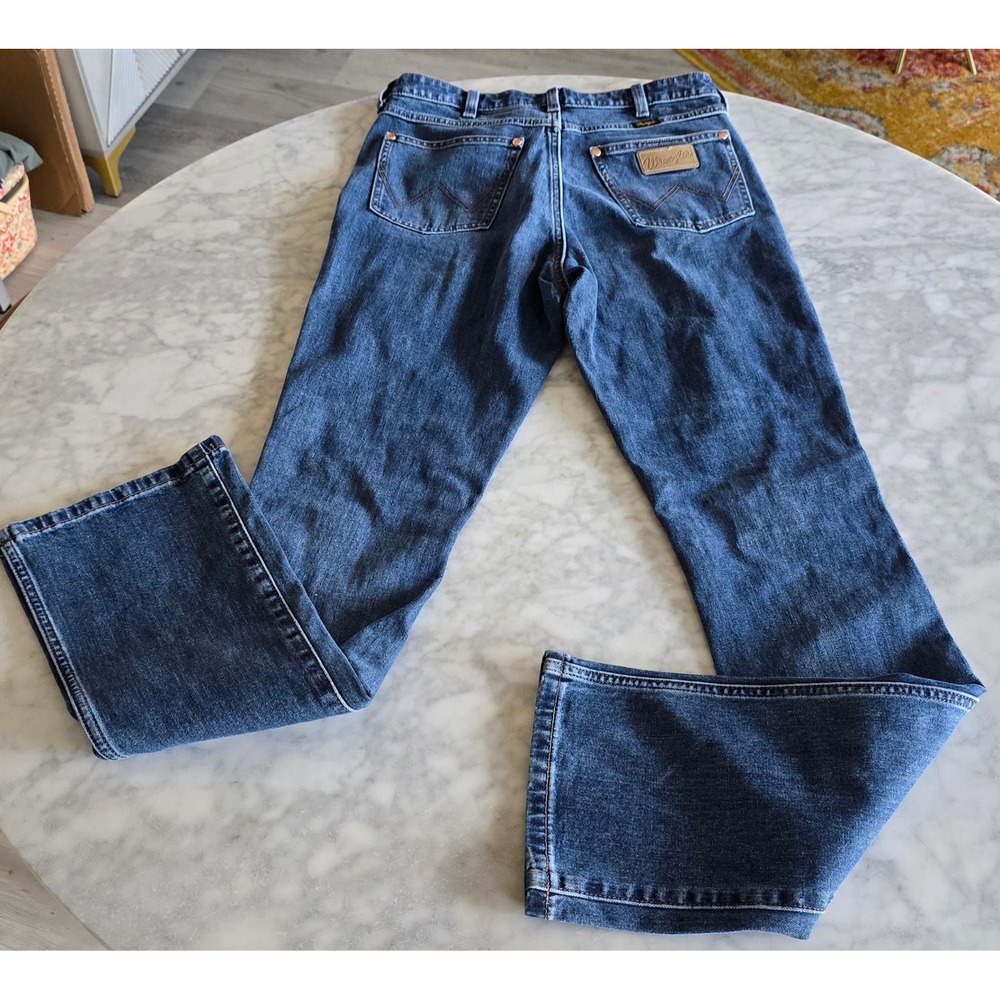 Wrangler x Lainey Wilson Women Bell Bottom Flare Jeans Dark Wash 29x34 112360614